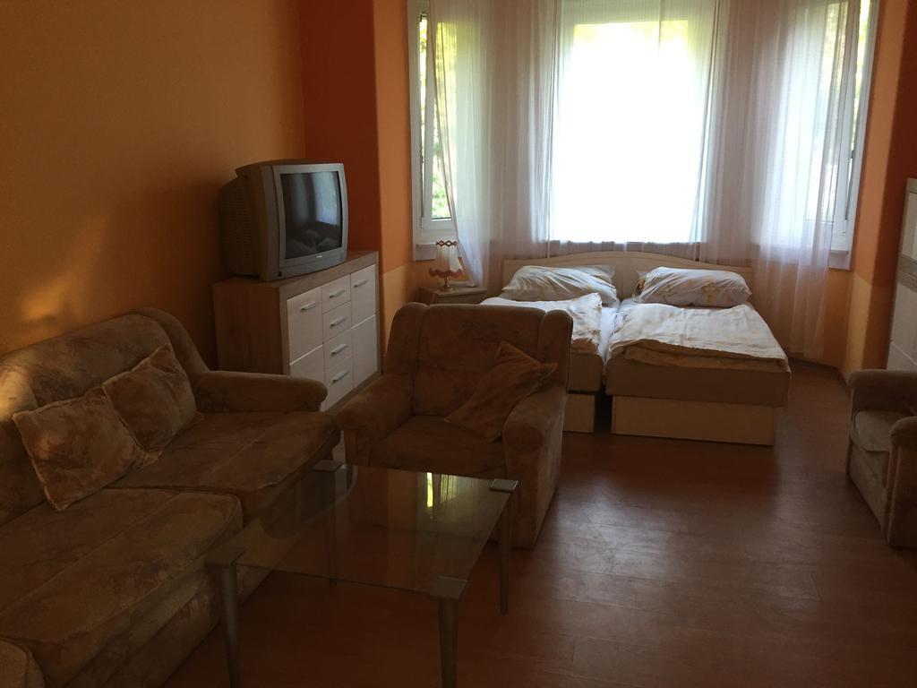 Palma Apartmanhaz Siofok Exterior photo